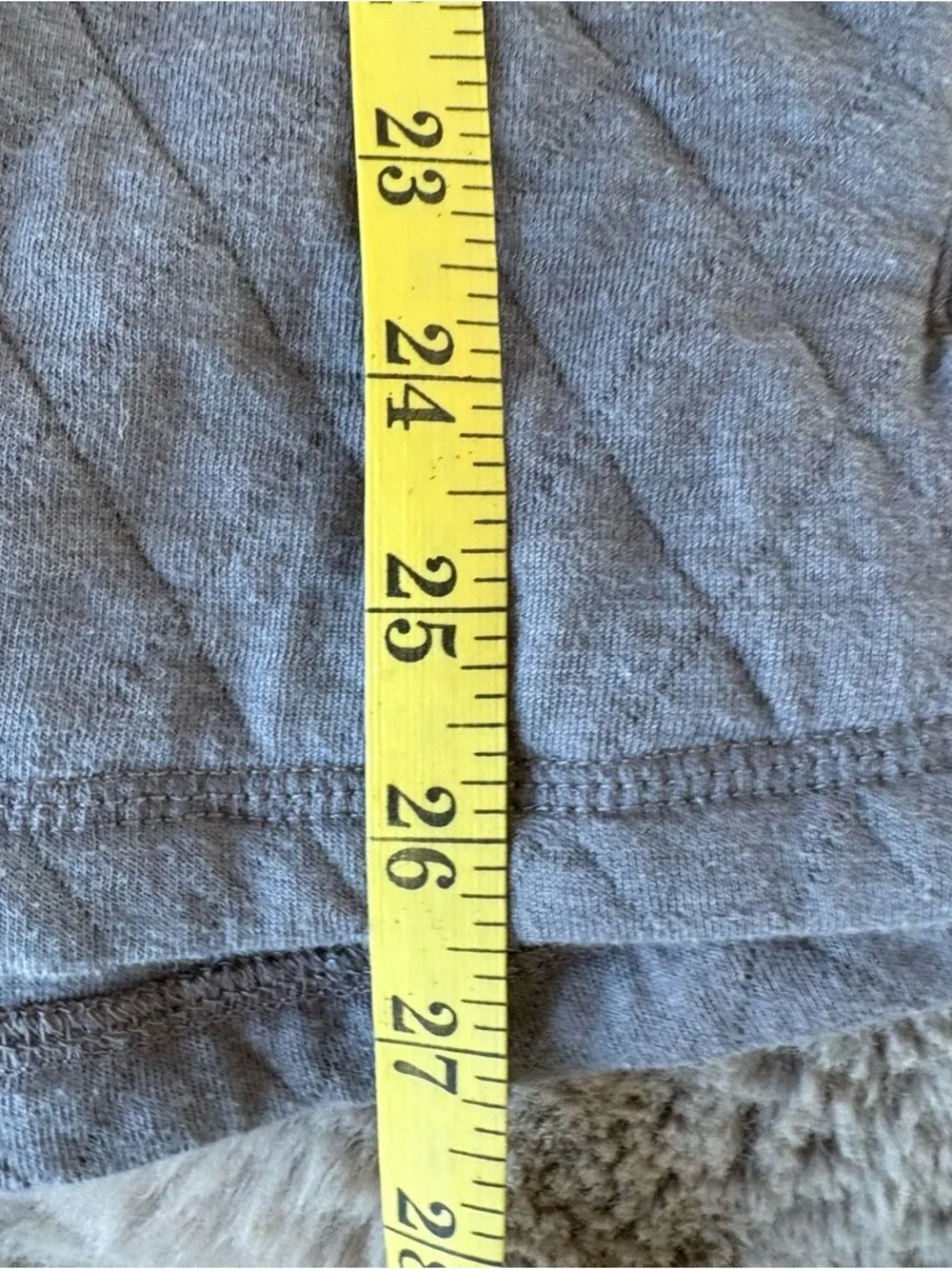 J.Crew‎ Grey Quilted Vest M Layer Preppy Golf Career Office Men’s Travel Comfy